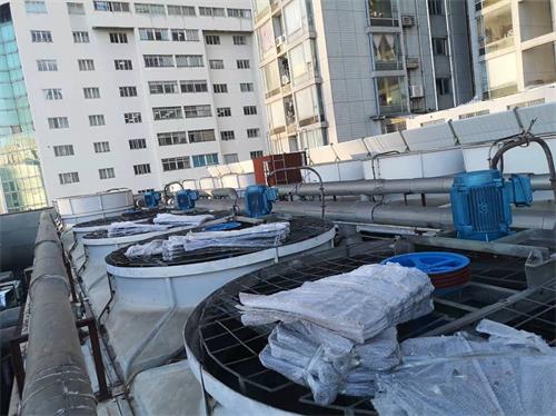 低速大風量<a href=http://m.oshin.com.cn/peijian/fan/ target=_blank class=infotextkey>冷卻塔風機</a>